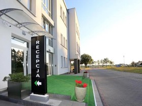 Poznan West Hotel