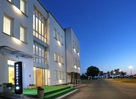 Poznan West Hotel