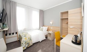 Poznan West Hotel