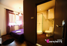 Very Berry Hostel