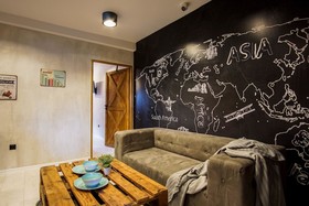 Retro Apartments
