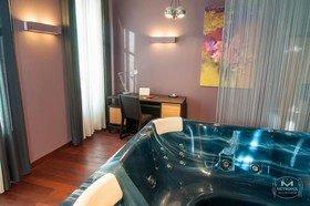 Metropol Hotel