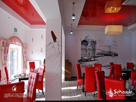 Amigo Hotel
