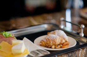 Velvet Hotel & Restaurant