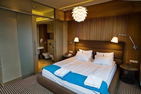 Velvet Hotel & Restaurant