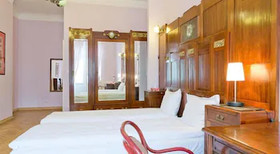 4th Floor Bed and Breakfast