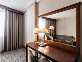 Airport Hotel Okecie