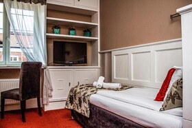 American House Willa Hennela