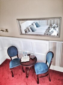 American House Willa Hennela