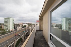Bizzi LuxCenter View Studio