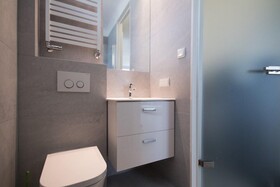 Bizzi LuxCenter View Studio