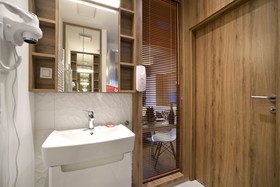 Dobrolin IV by P&O Apartments Group