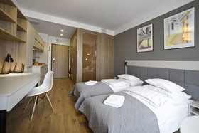 Dobrolin IV by P&O Apartments Group
