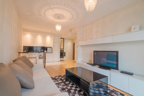 Green Wood Apartments Platinum Towers