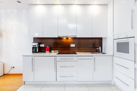 Green Wood Apartments Platinum Towers