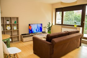 GreenWood Hostel Airport