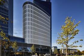Holiday Inn Express Warsaw - The HUB