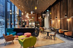 Holiday Inn Express Warsaw - The HUB
