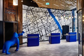 Holiday Inn Express Warsaw - The HUB