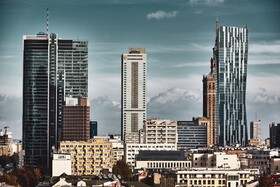 Holiday Inn Express Warsaw - The HUB