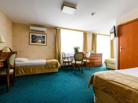 Hotel Boss