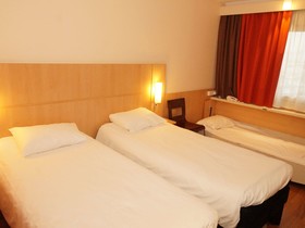 ibis Warszawa Ostrobramska