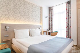 Metropol Hotel
