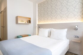Metropol Hotel