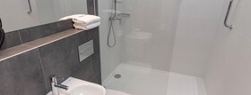 O3Hotel & Hostel