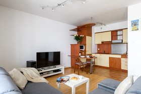 Babka Tower by P&O Apartments