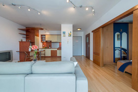 Babka Tower by P&O Apartments