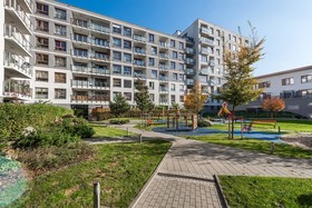 Babka Tower by P&O Apartments