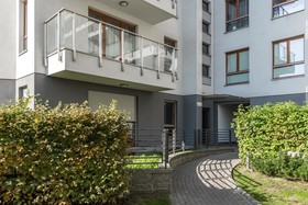 Babka Tower by P&O Apartments