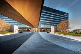 Renaissance Warsaw Airport Hotel