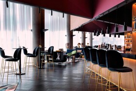 Renaissance Warsaw Airport Hotel