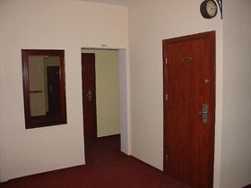 Lezzet Hotel & Turkish Restaurant