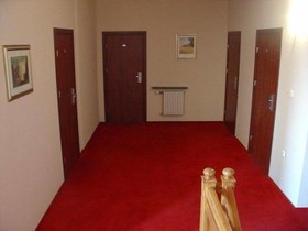 Lezzet Hotel & Turkish Restaurant