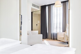 Sound Garden Hotel Warsaw Airport