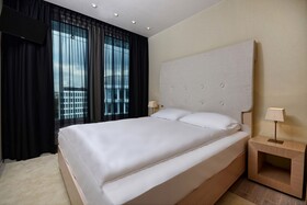 Sound Garden Hotel Warsaw Airport