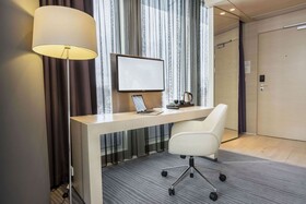 Sound Garden Hotel Warsaw Airport