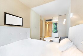 Sound Garden Hotel Warsaw Airport