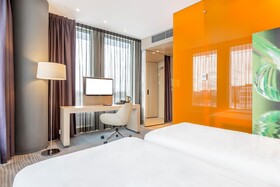 Sound Garden Hotel Warsaw Airport