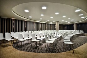 Sound Garden Hotel Warsaw Airport