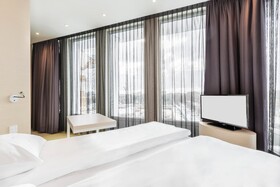 Sound Garden Hotel Warsaw Airport