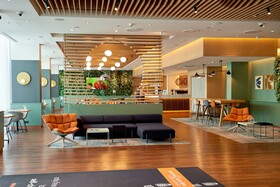 Sound Garden Hotel Warsaw Airport