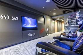 Sound Garden Hotel Warsaw Airport