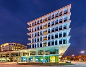 Sound Garden Hotel Warsaw Airport