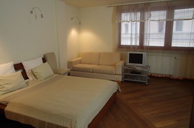 Szucha Apartment