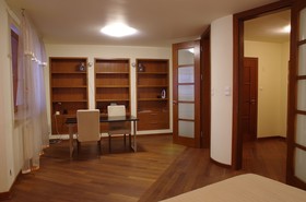 Szucha Apartment