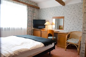 West Hotel